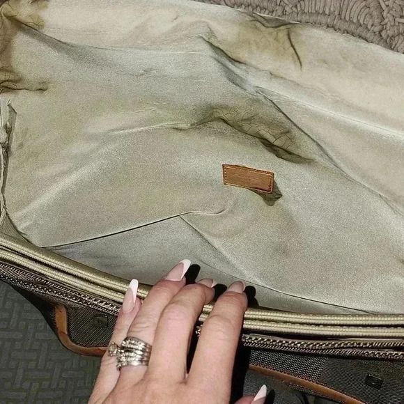 Louis Vuitton Damier Messenger Bag Unisex - Picture 5 of 8